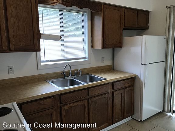 5th image of 5746 Dogwood Cir