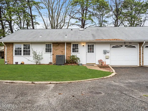29 Edinburgh Drive #D, Manchester, NJ 08759