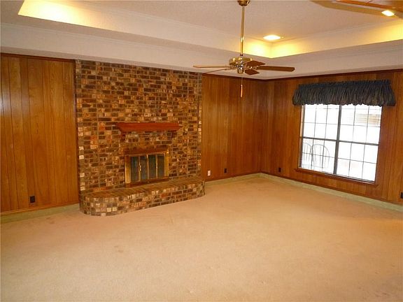 4th image of 1903 S Hillcroft Dr