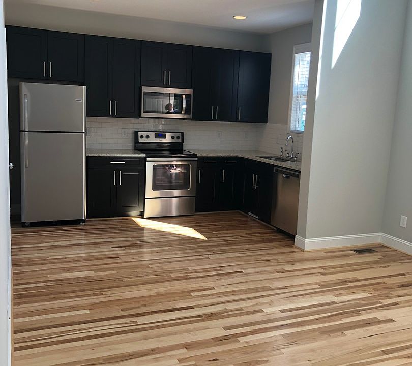 1st image of 206-208 Greene St #206-200