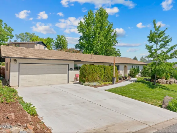 4503 Surrey Ln, Yakima, WA 98908