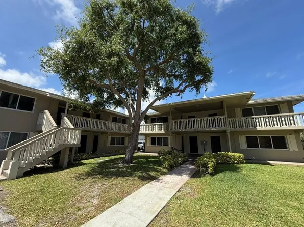 265 SW 7th St, Boca Raton, FL