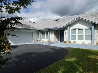 1720 NW 93rd Ter, Plantation, FL 33322