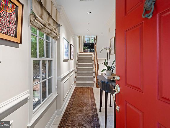 3rd image of 3915 Hillandale Ct NW
