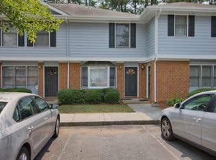 117 Old Cooper Sq, Chapel Hill, NC 27517