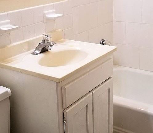 3rd image of 2926 Harriet Ave S #202