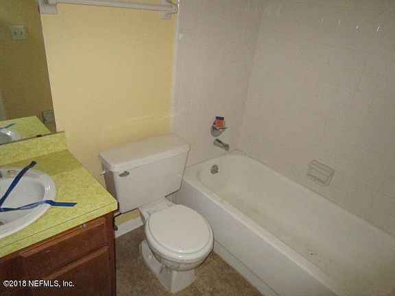 5th image of 11547 Gwynford Ln