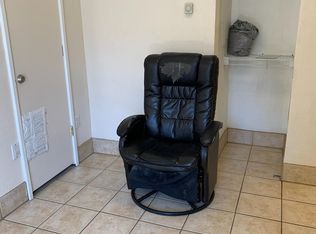 1936 Kenneth St #B, Modesto, CA 95351