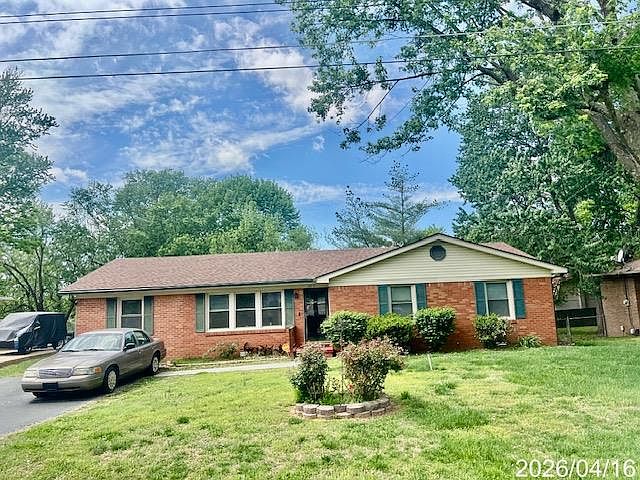 1st image of 3415 Ginger Dr