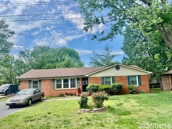 3415 Ginger Dr, Hopkinsville, KY 42240