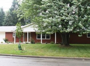 1204 Lyn Rd, Bowling Green, OH 43402