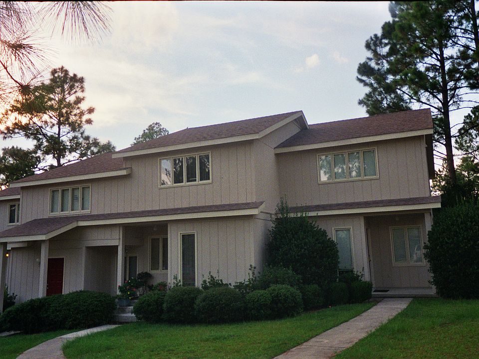 1st image of 17 Woodrum Pl