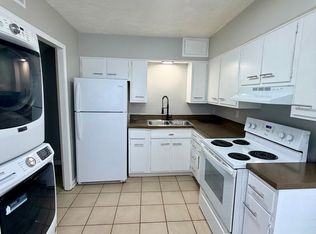 104 Dale Ave APT 1, Versailles, KY 40383