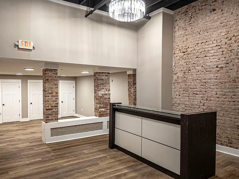 151 W Main St #5 — Photo 7