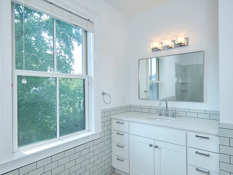 181 Putnam Ave — Photo 10
