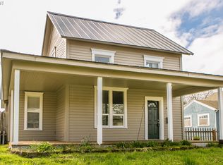 405 E Madison Ave, Cottage Grove, OR 97424