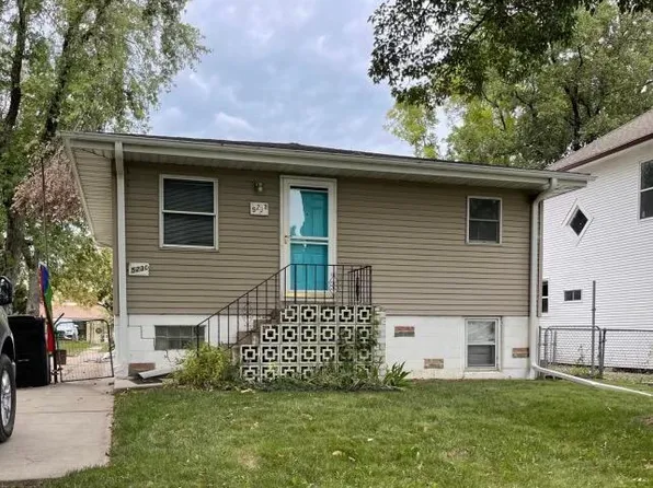 5230 Bancroft Ave, Lincoln, NE 68506