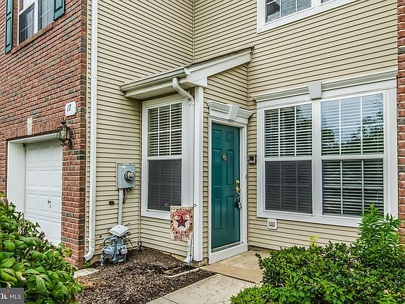 2nd image of 17 Lancaster Ct #5703