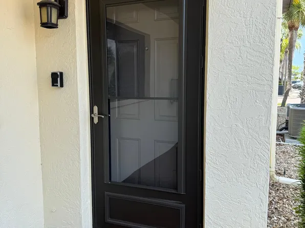 361 Airport Ave E, Venice, FL