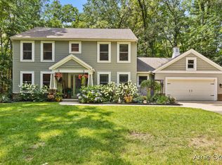 6515 Oak Hill Trl NE, Rockford, MI 49341