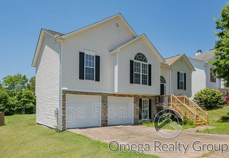 2815 Dotti Dr — Photo 2