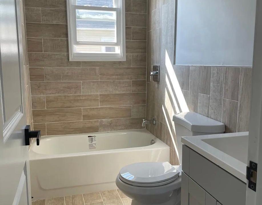 2nd image of 275 Clinton Pl #1L