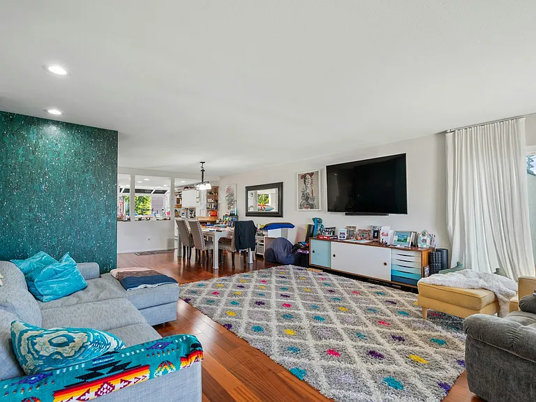 867 Aubrey Ct #3 — Photo 6