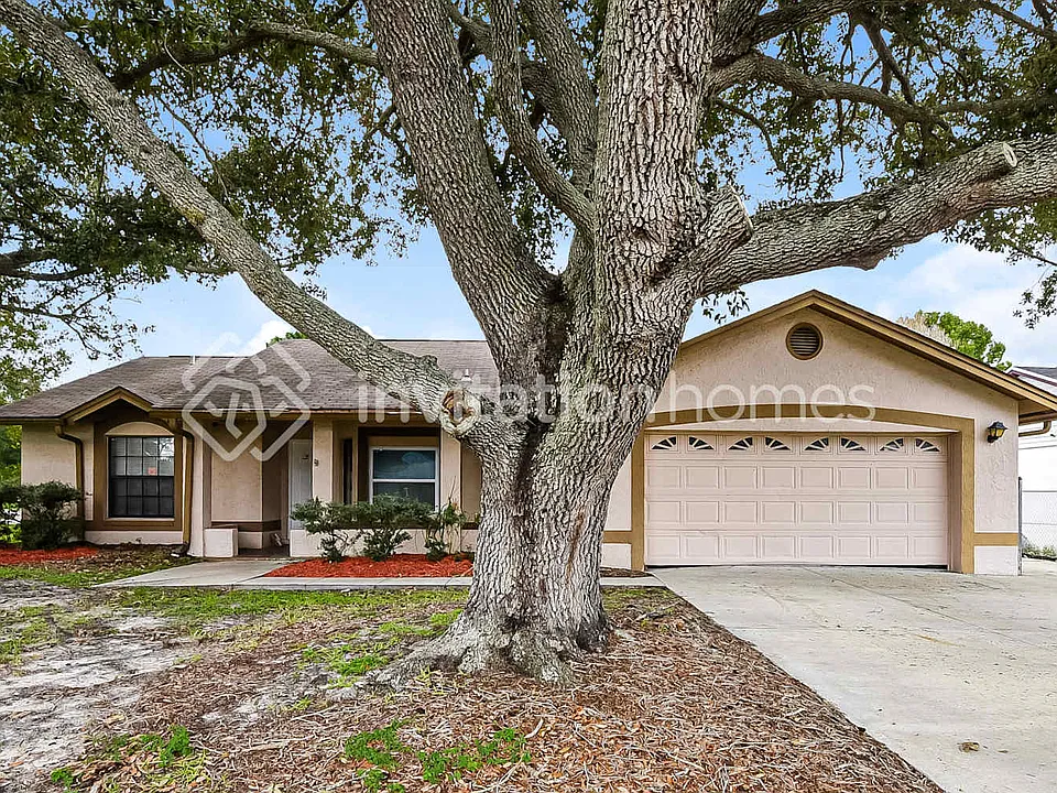 2821 Saffron Dr