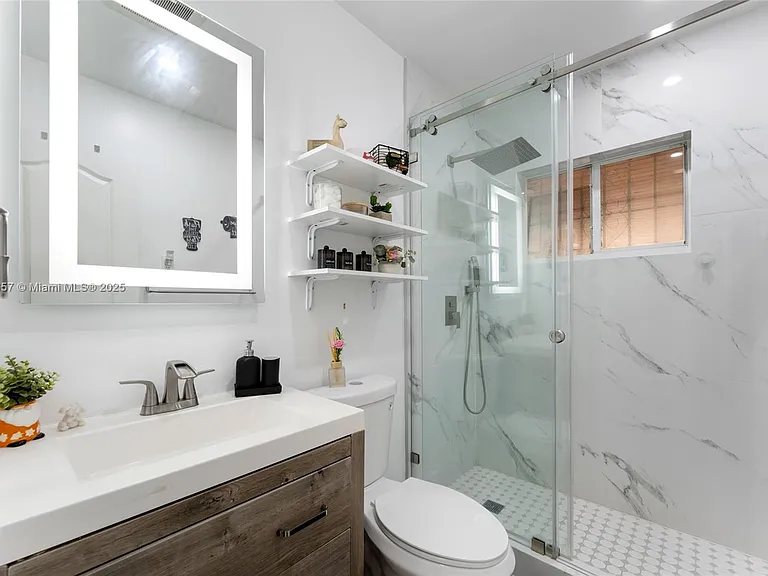 820 SW 17th Ave #1 — Photo 14