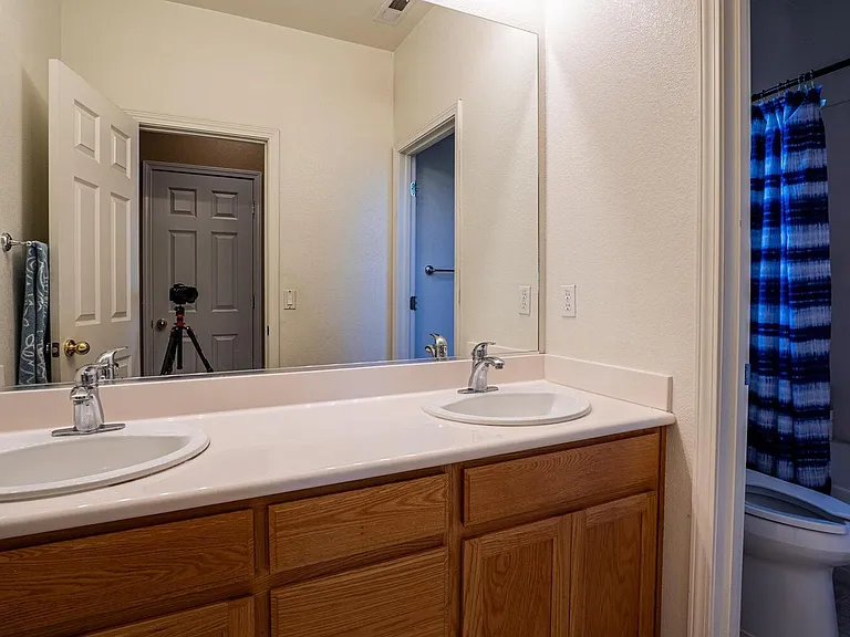 820 Ben Ingram Ln — Photo 4