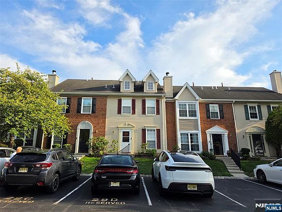 3rd image of 2903 Pinhorn Dr