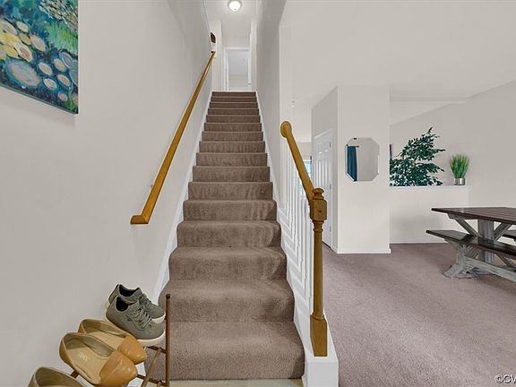 4th image of 712 Goddin St