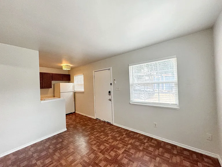 726 Denver Blvd #3 — Photo 8