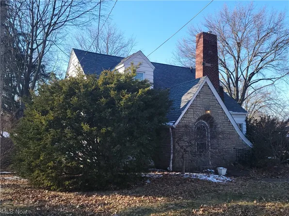 2444 Manchester Rd, Akron, OH 44314