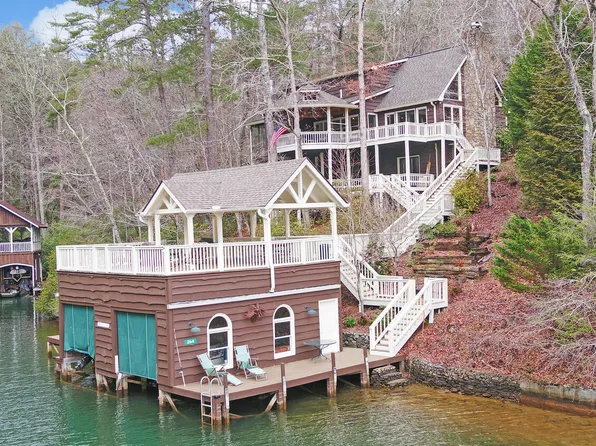 264 Pruitt Ln, Lakemont, GA 30552