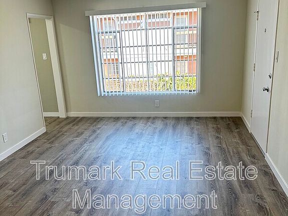 2nd image of 215 W Acacia Ave APT 6