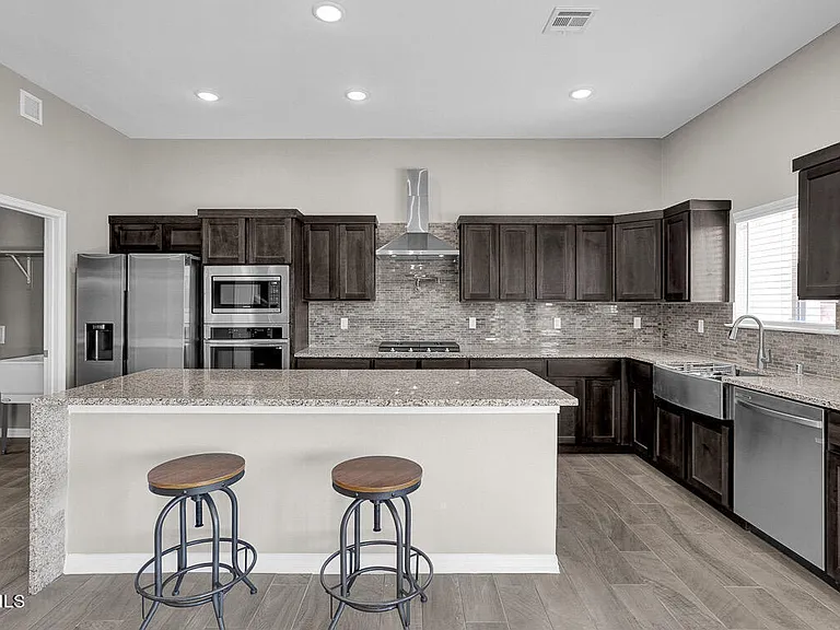 933 Gulf Streams Ave — Photo 9