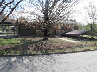 1809 N Jackson St, Athens, TN 37303