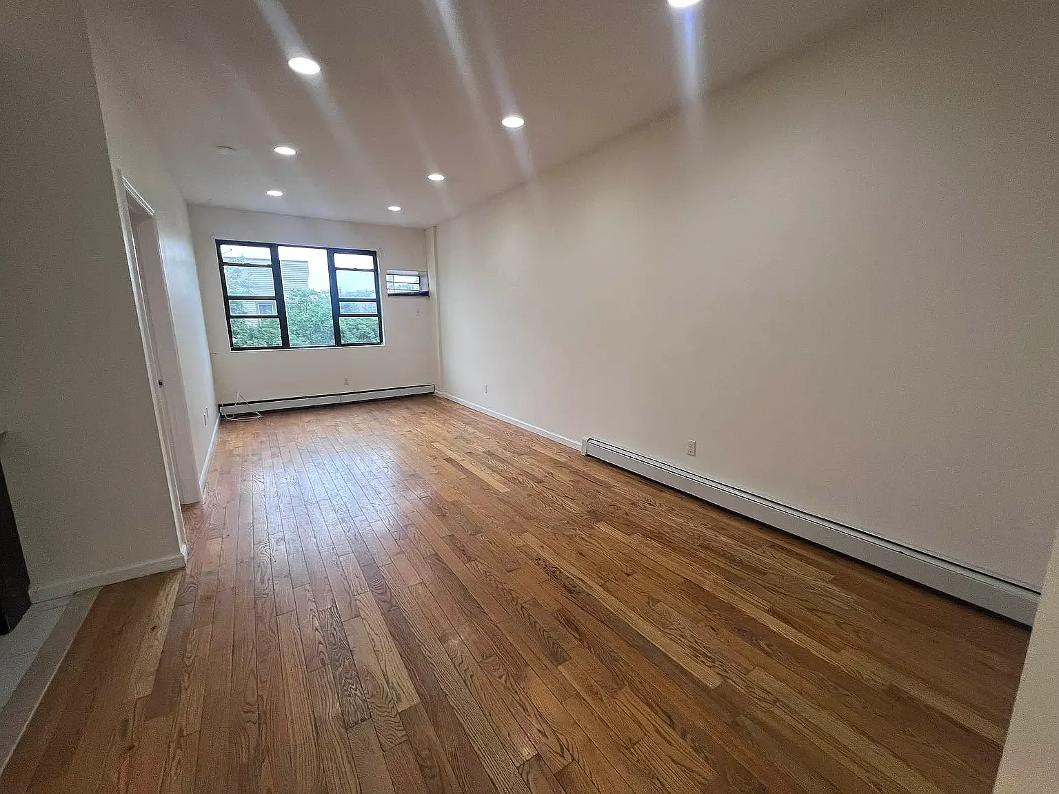 72 Buffalo Avenue — Photo 1