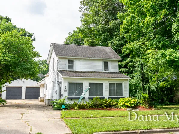 628 E Walnut St, Hastings, MI 49058