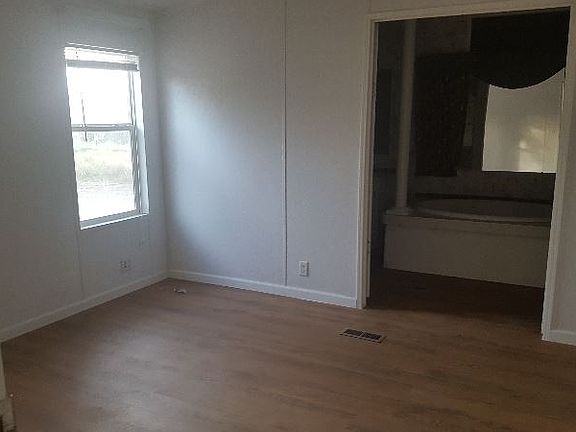 4th image of 161 County Road 3212 #19