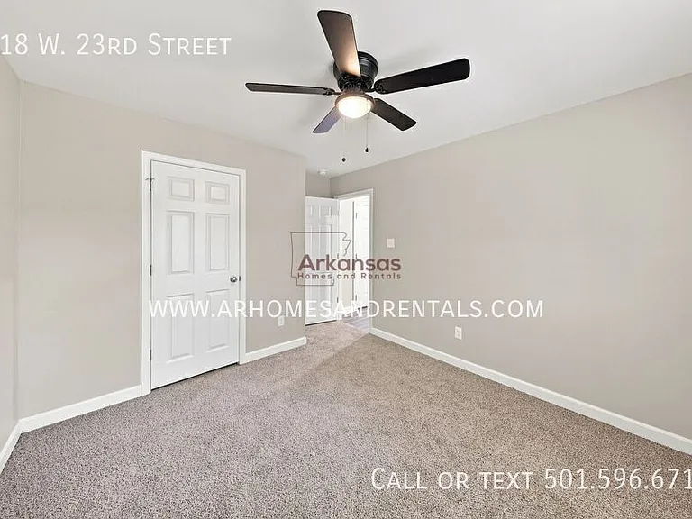 918 W 23rd St — Photo 12
