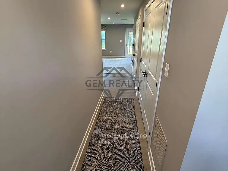 8700 Stevenson Ln — Photo 72