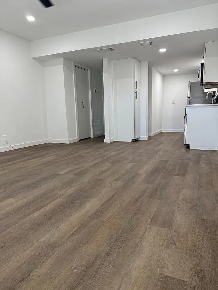 Building Photo - 2704 San Pedro St #8