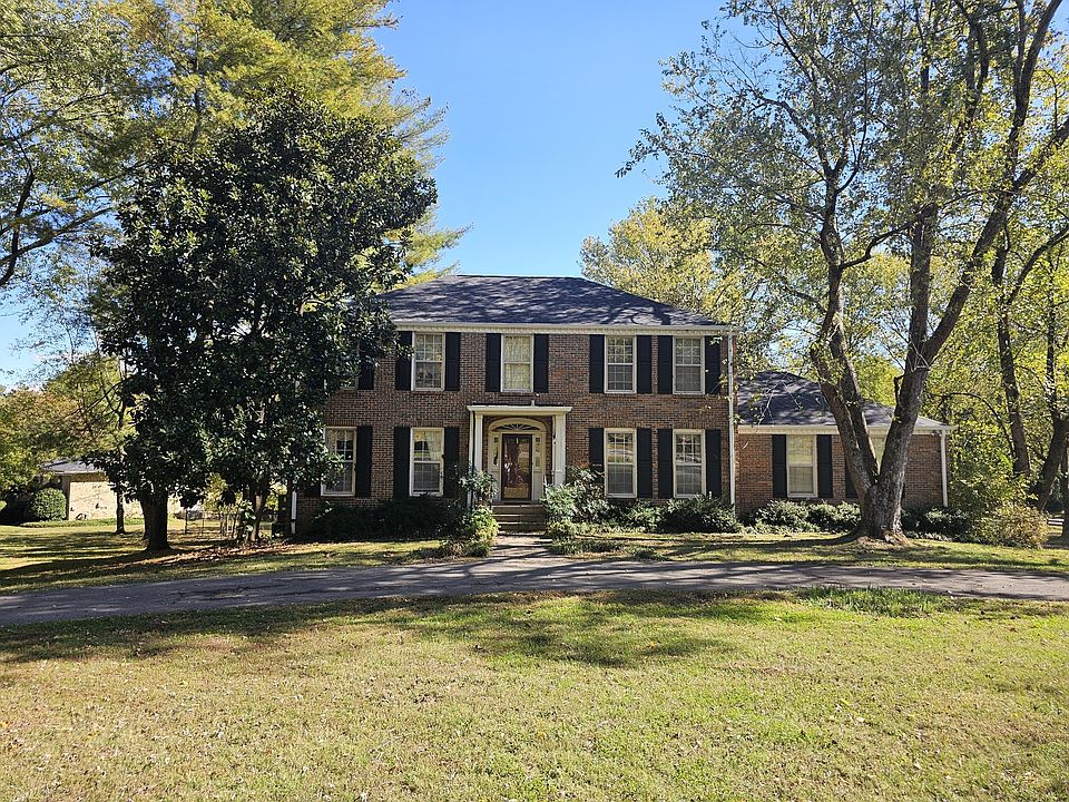 1st image of 108 Century Oak Dr