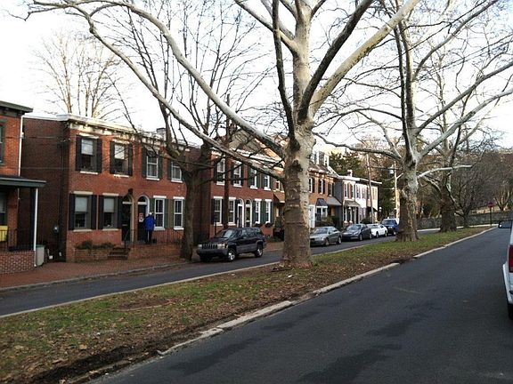 2nd image of 926 Lovering Ave