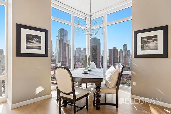 Sold by (Legacy) Elegran | media 19