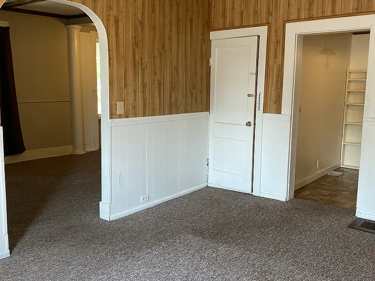520 N Water St — Photo 7