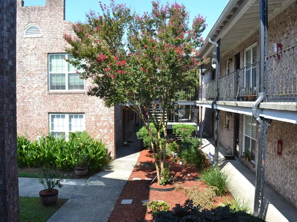 867 Colony Dr #F-117, Charleston, SC 29407