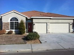 625 Banff Dr, Newman, CA